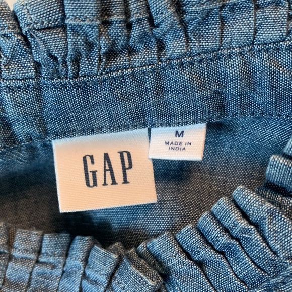 Gap chambray button down top - Picture 5 of 5
